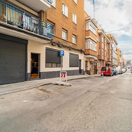 Edsam Madrid Apartments Black エクステリア 写真