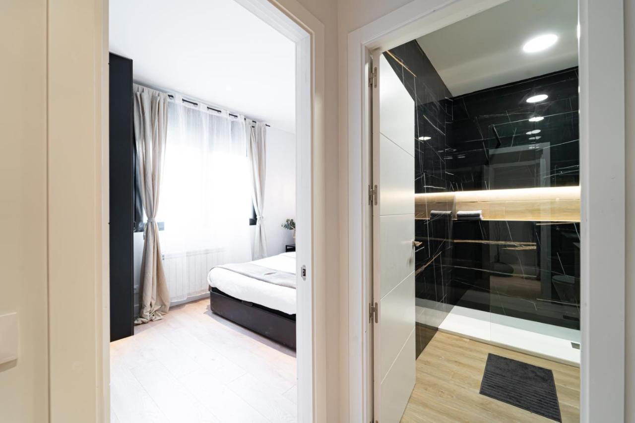 Edsam Madrid Apartments Black エクステリア 写真