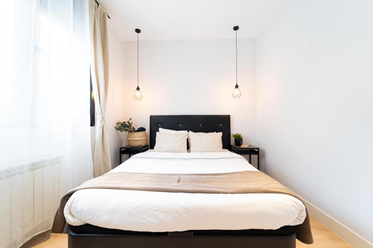 Edsam Madrid Apartments Black エクステリア 写真