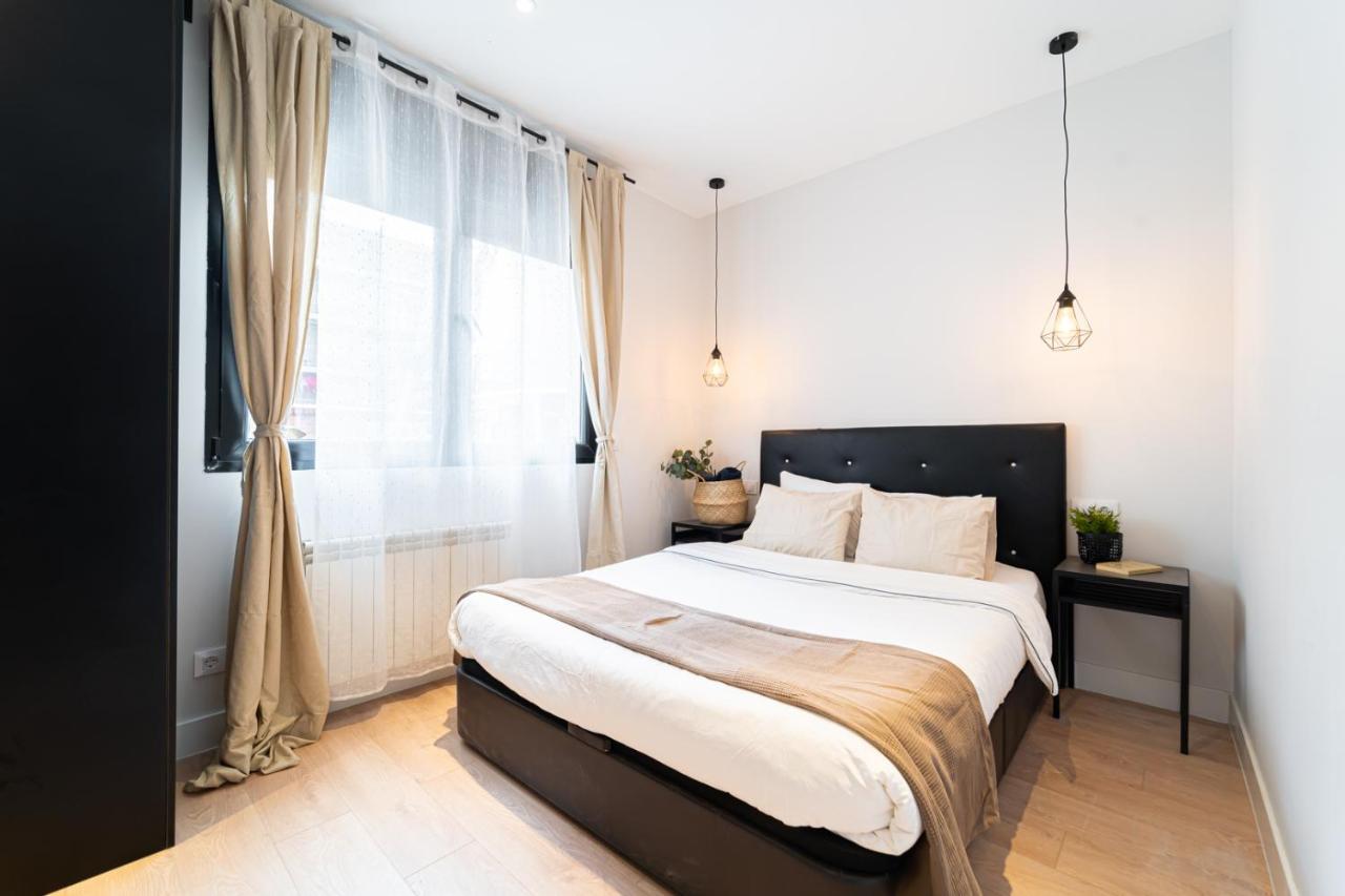 Edsam Madrid Apartments Black エクステリア 写真